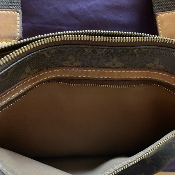 Authentic Louis Vuitton Bosphore cross body - Picture 3 of 7